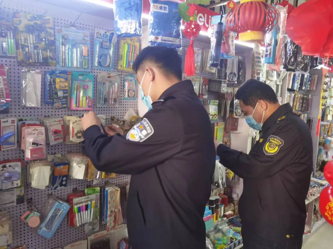 扫黄打非察右后旗开展扫黄打非专项整治行动