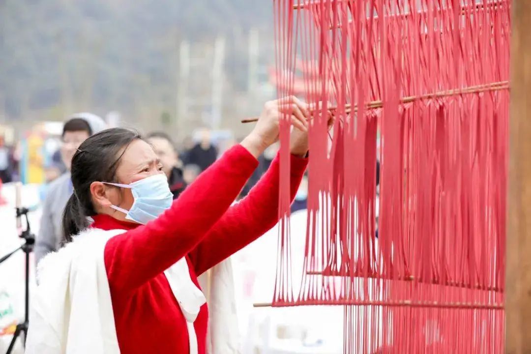 学会中医桐君堂红曲索面红装素裹的桐庐味道