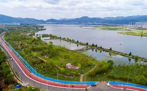 构建绿色生态长廊通过滇池生态廊道与绿道建设昆明加快推进滇池治理