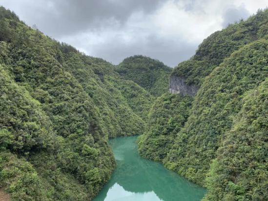 一壩鎖奔流甘露潤萬民印江縣清渡河水庫成功下閘蓄水