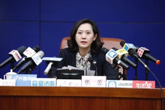 首先,有请张蓉副秘书长介绍我市疫情防控最新情况.