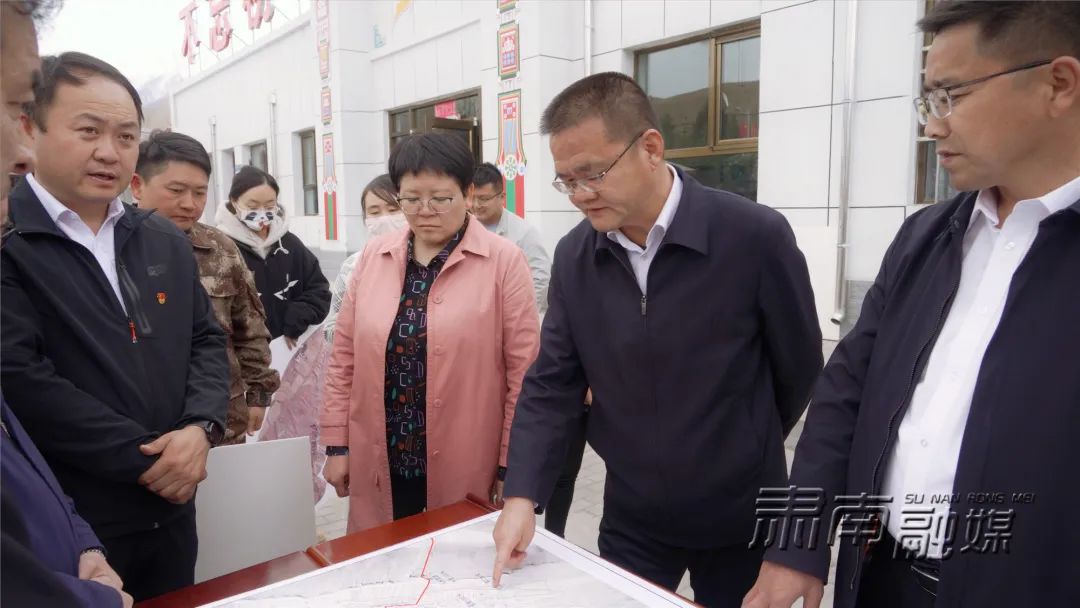 奮進新徵程建功新時代肅南陸思東鍾向輝調研督導大河鄉西岔河村鄉村