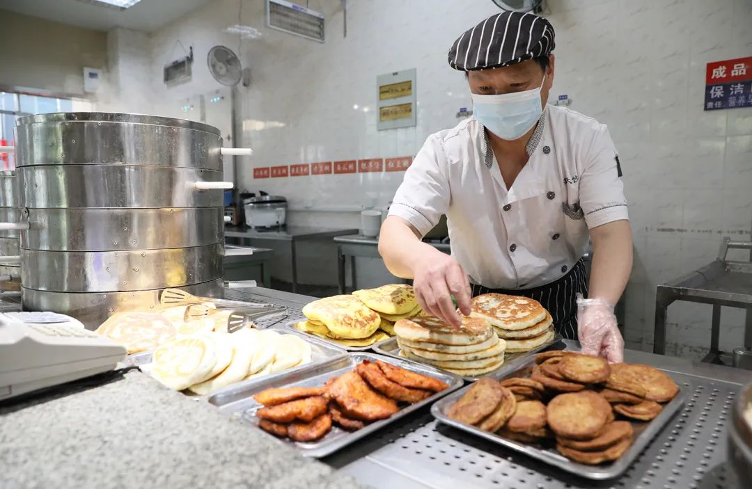 大學時光永遠不能少了食堂的味道舌尖上的江大美食裡的青春在疫情特殊