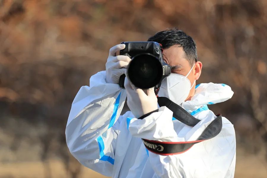 戰疫吉大力量軍人本色芳華依舊黨委宣傳部記者方衛東徐立華抗疫風采