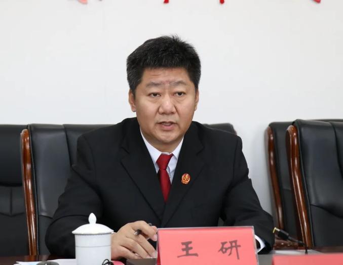 随后,宋兴宏表示,不良贷款清收关乎全县金融安全和经济高质量发展