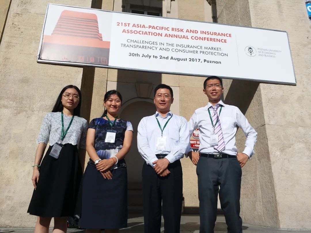 北大经院课堂内外贾若十分耕耘十分收获