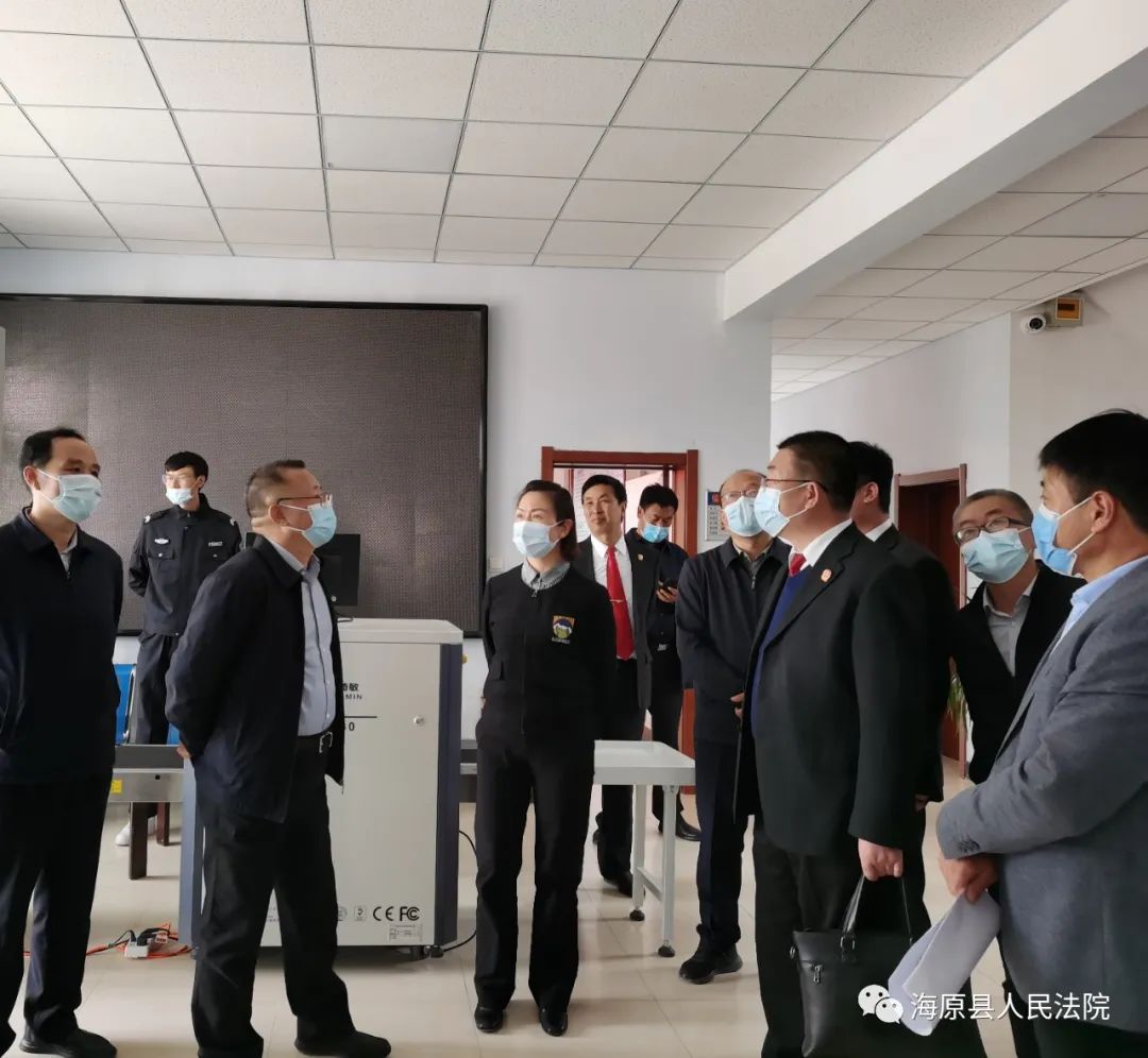 基层动态市委常委政法委书记苏发坤到海原法院基层法庭调研指导工作