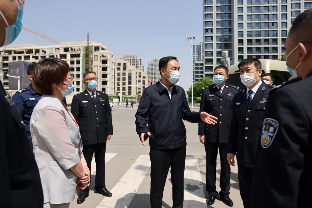 副市长,公安局长陈宏伟检查指导市主城区静态管理工作