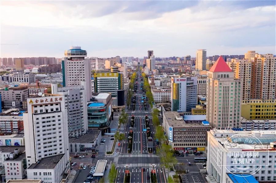 航拍复苏中的长春