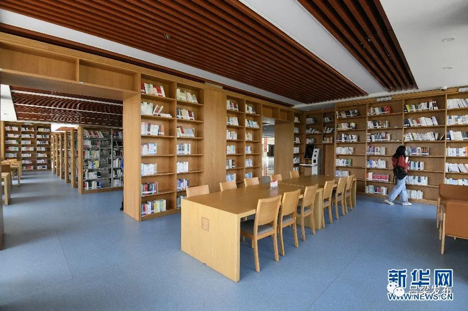 媒体看吕梁61新华网世界读书日遇见吕梁市图书馆