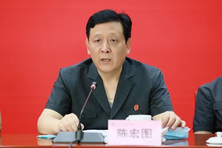 部分司法辅助人员参加了会议,会议由党组副书记,副院长陈宏图同志主持