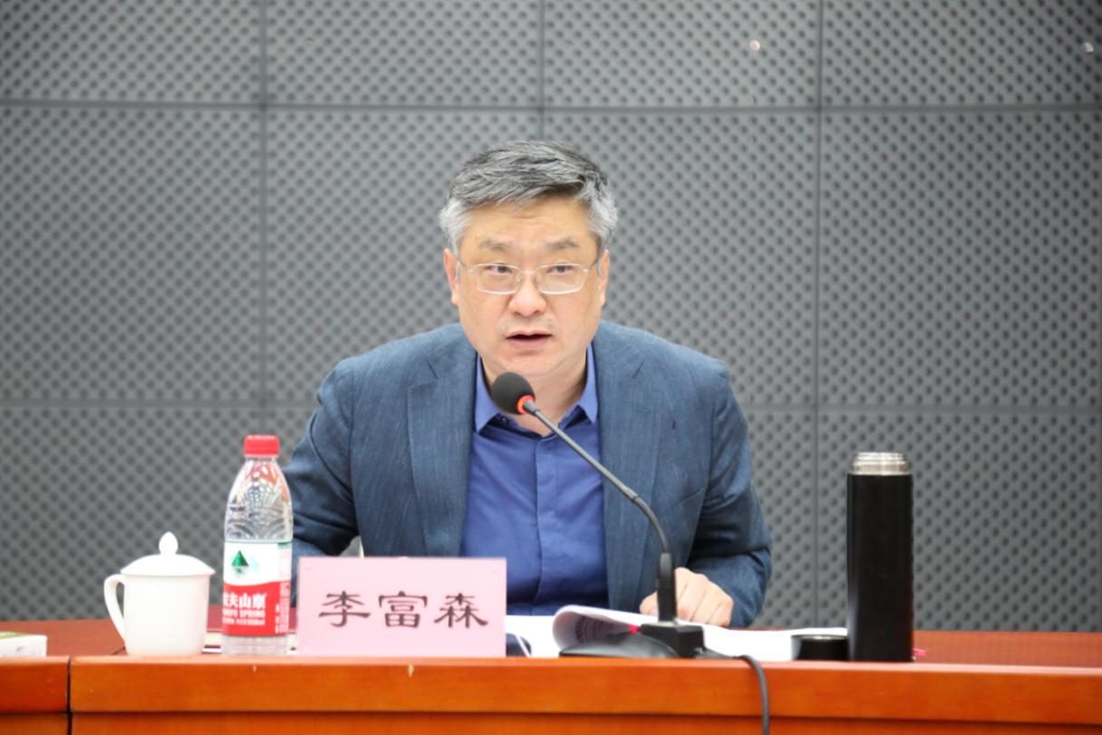 迎盛会创标杆我校召开2022届毕业生就业工作推进会