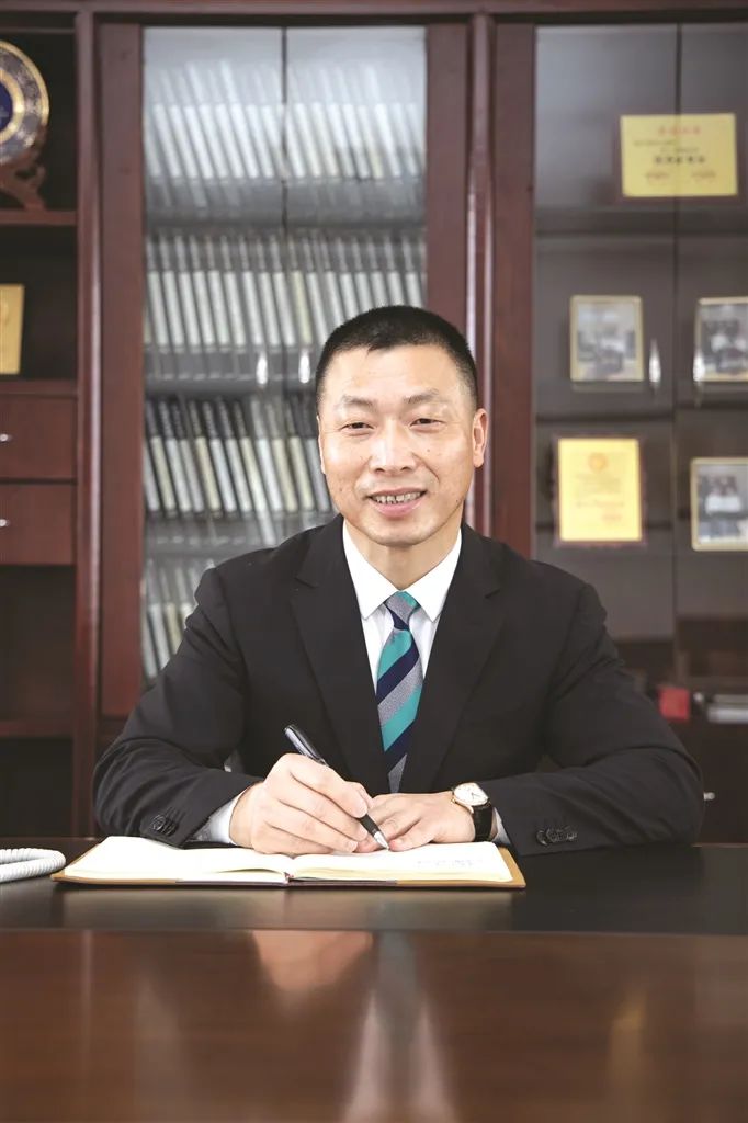 向劳模致敬!萧山区7名民营企业家被授予"杭州市劳动模范"荣誉称号