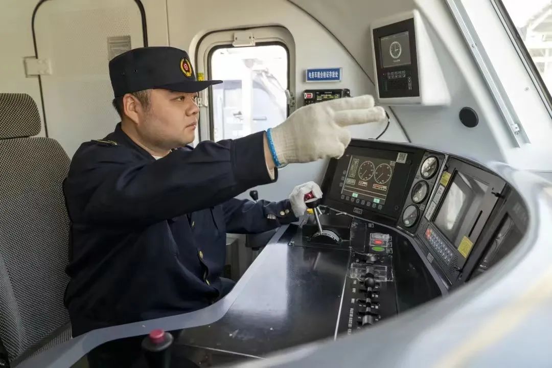 这一家三代与开火车有着不解之缘