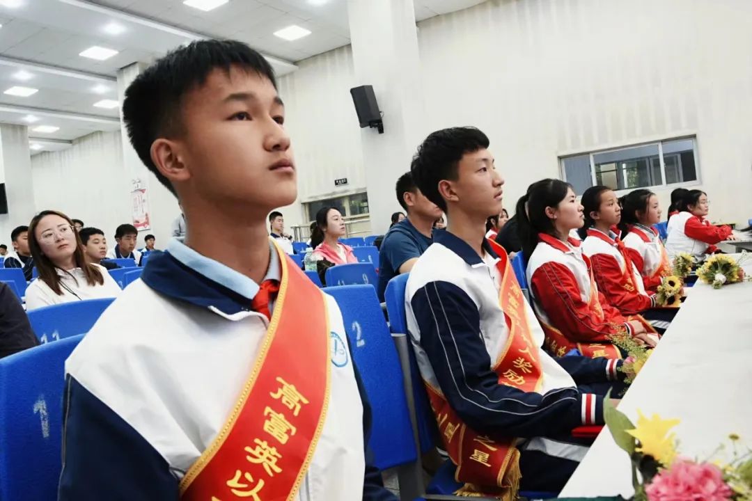 升学季丨昆一中西山学校举行首届以体树人优秀个人颁奖典礼