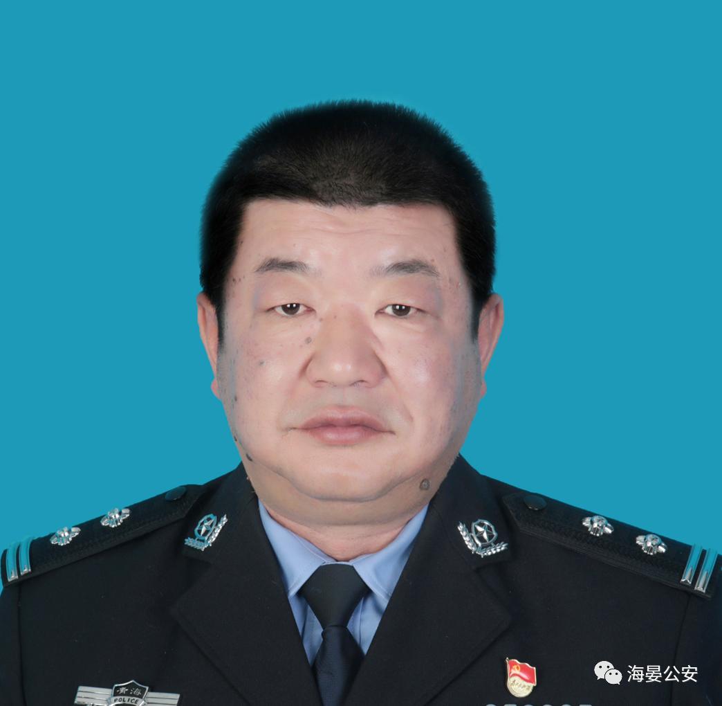 石宏斌,男,汉族,51岁,现任海晏县公安局法制大队大队长