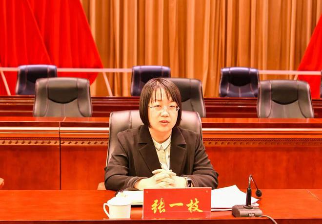 2022年定襄县劳动模范表彰大会胜利召开