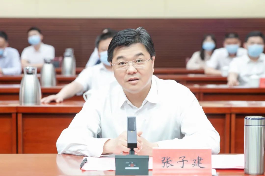 视频签约年产20gwh磷酸铁锂电池项目落户鹰潭