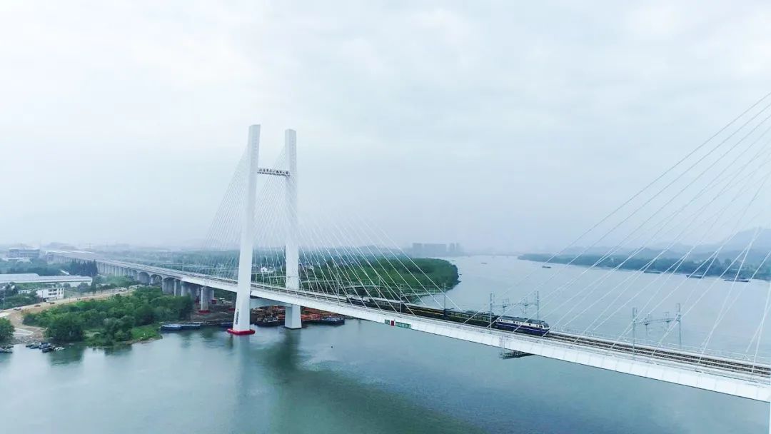 奋战二季度亚运会配套工程湖杭铁路开始联调联试