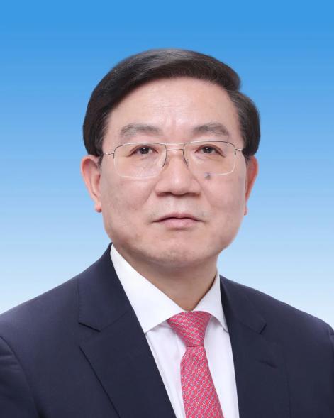 现任十九届中央候补委员,四川省委常委,成都市委书记,成都警备区党委