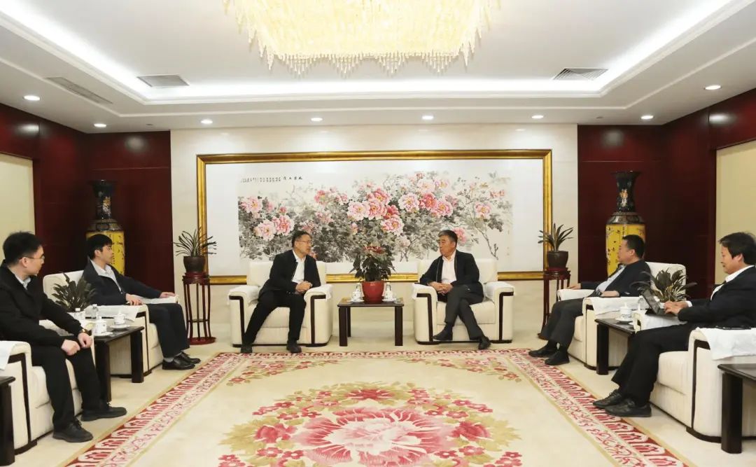 卓磊会见中铁上海院中铁十五局主要领导