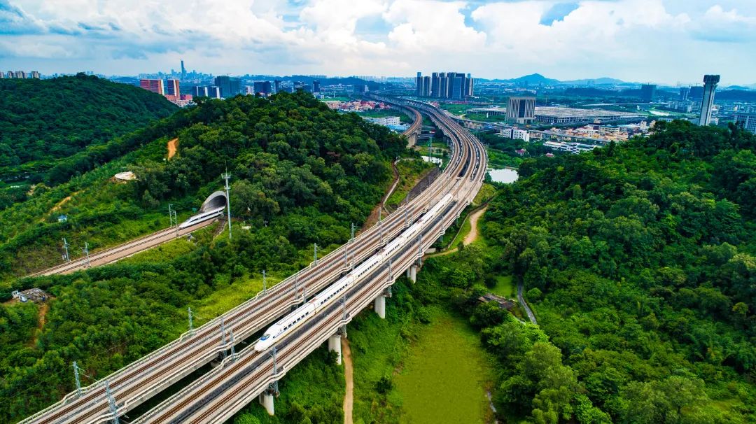 漫步在佛山云端是什么感觉等你来赴约