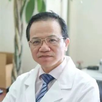 瑞金医院副院长,心脏中心主任赵强作为一名医务人员,疫情期间一直坚守