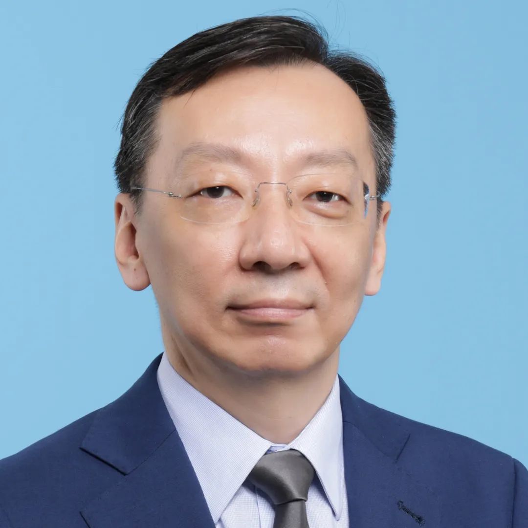 方文涛胸外科主任,肺外亚专科主任,主任医师.