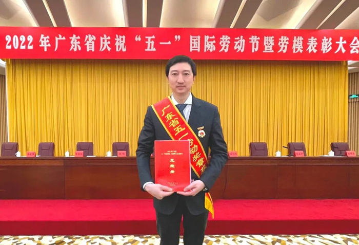 钟文昭 广东省肺癌研究所负责人 广东省人民医院肿瘤医院副院长 广东