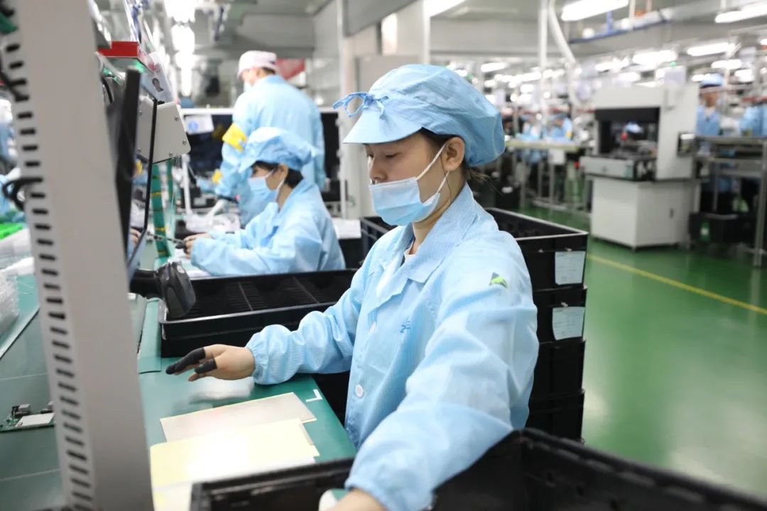 卓翼卓越卓翼科技河源有限公司获得广东省五一劳动奖状