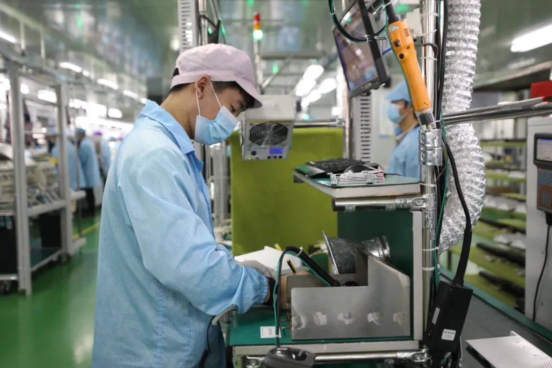 卓翼卓越卓翼科技河源有限公司获得广东省五一劳动奖状