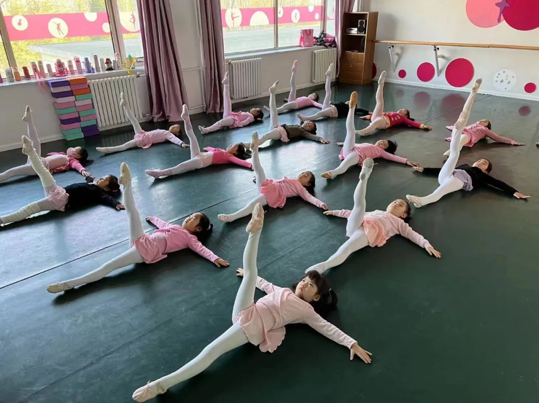 美育微课堂舞蹈艺术分中心美的三分钟之儿童素质教育舞蹈