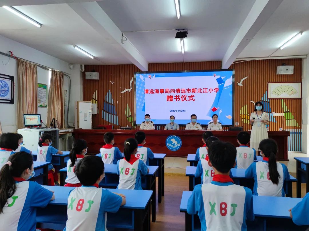 向下滑动查看07冲锋前线,履职尽责4月29日夜晚,清远海事局"平安北江"