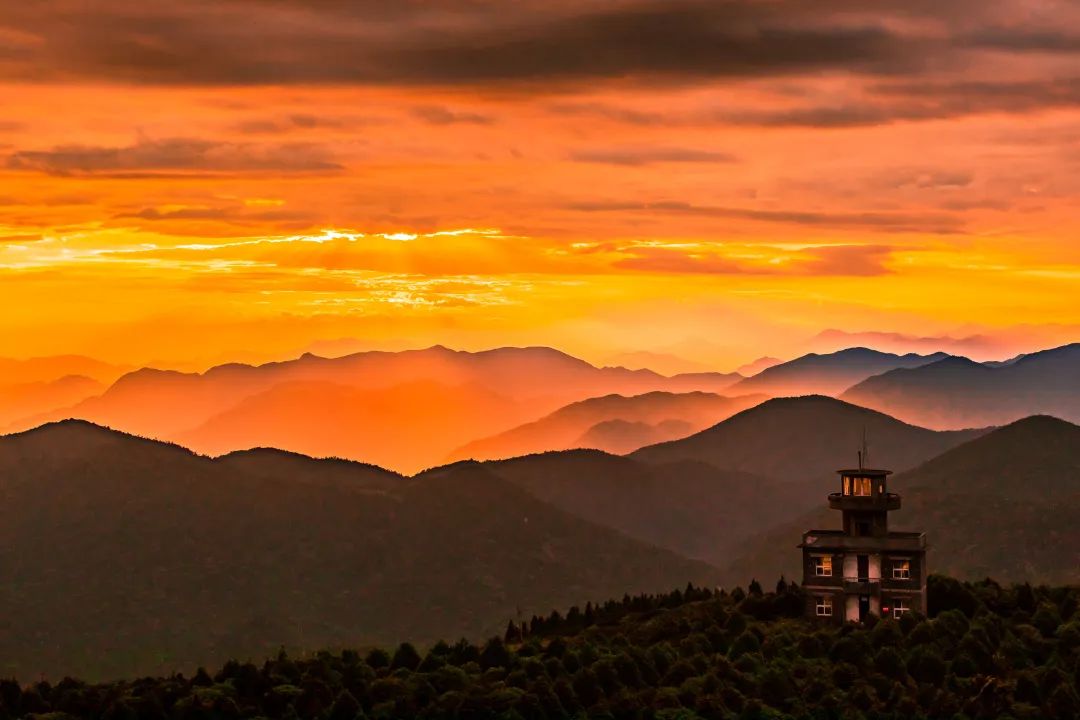 丽水百山祖十二时辰每时每刻都很美