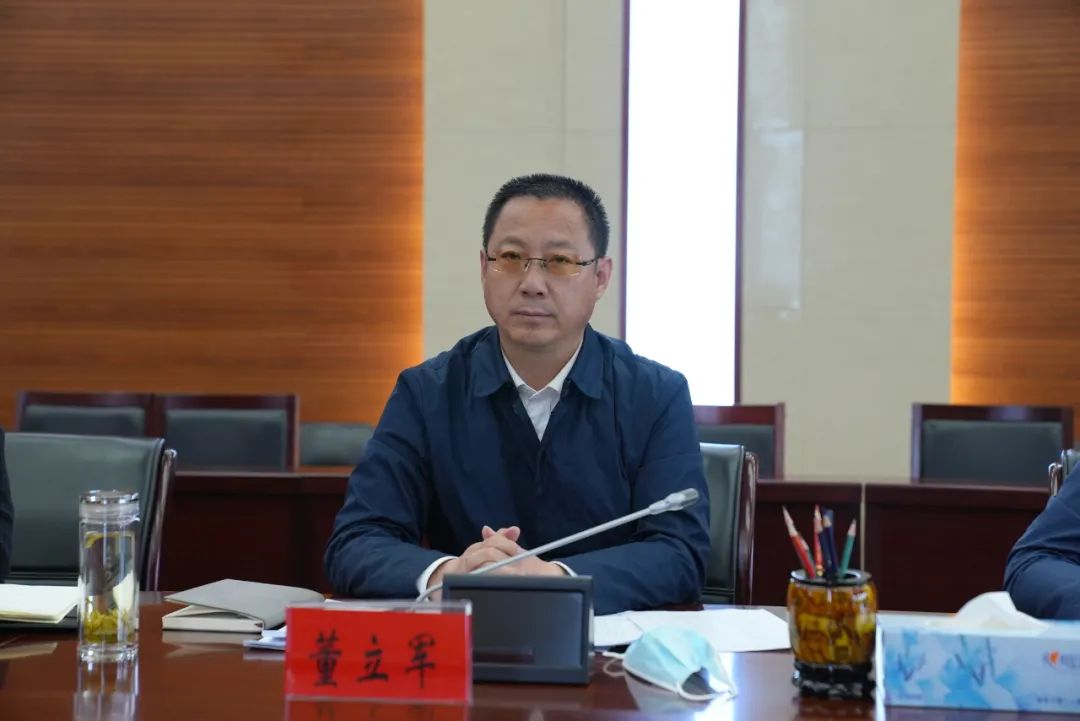 石嘴山市疫情工作指挥部召开外防组工作推进会