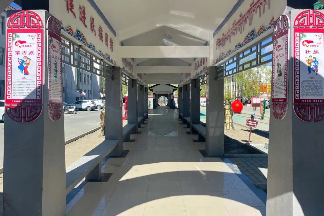 教育援藏丨江孜闵行中学新建德育园地