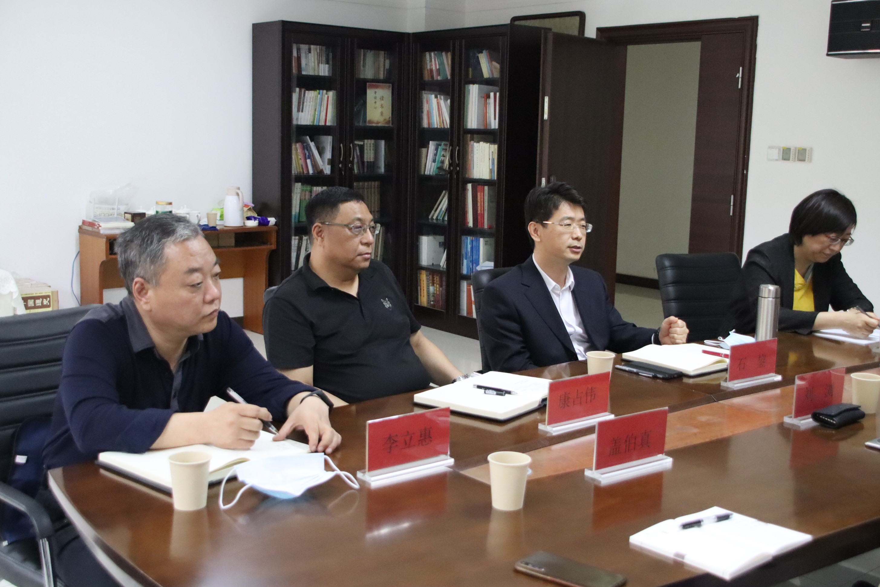 石家庄铁路运输法院石鋆院长到河北省版权保护中心调研交流