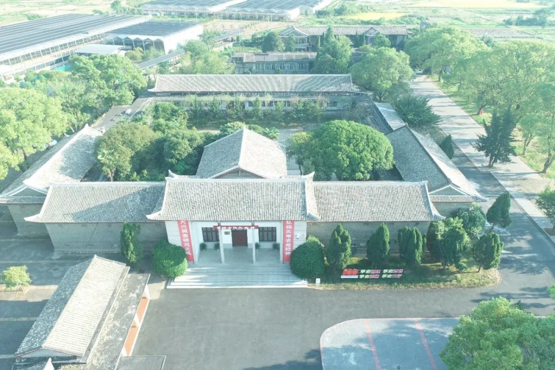 罗坊会议纪念馆历史建筑是城乡记忆的物质留存,是人民群众乡愁的见证