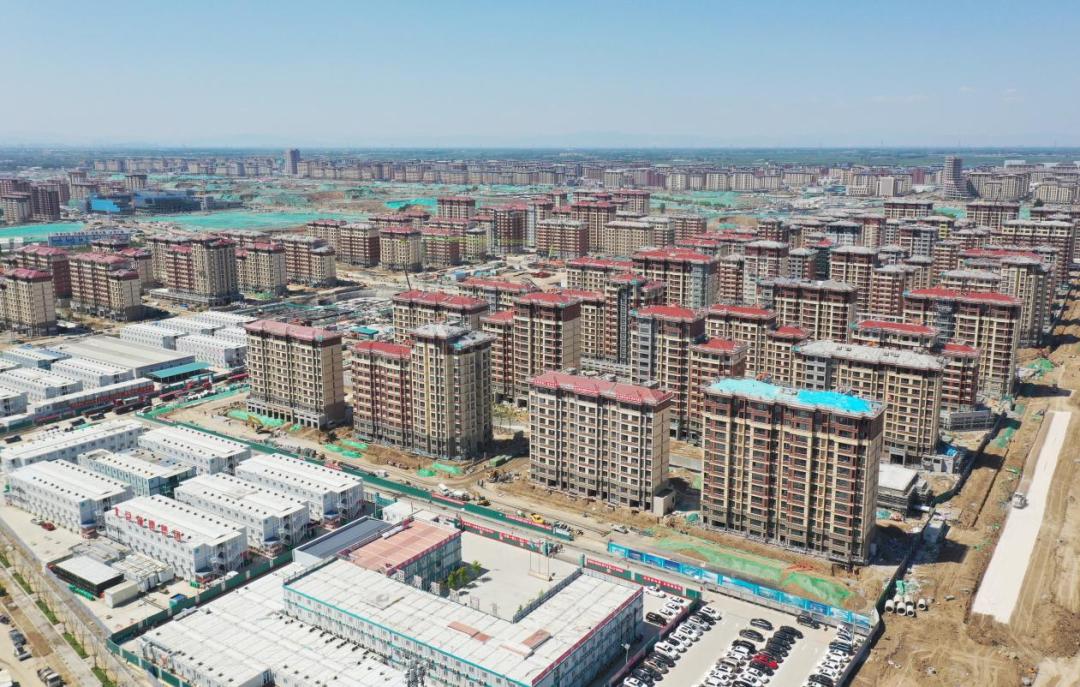 图说雄安雄安新区容西片区住宅楼外墙施工基本完成