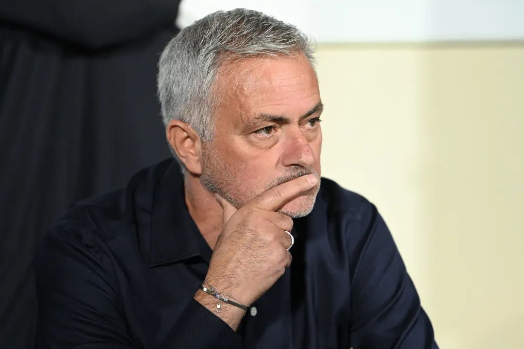 意甲裁判误判_前意甲裁判：索扎不应该执法米兰德比，var的选择也有问题_罗马欧协联决赛