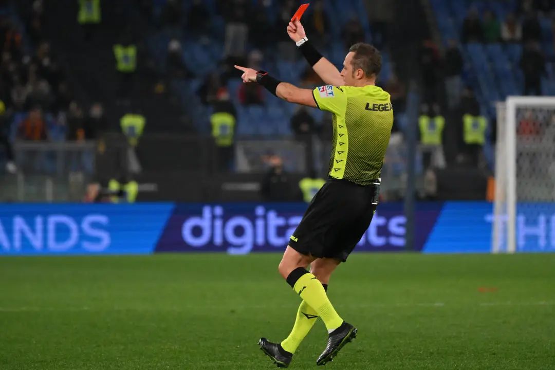 意甲裁判误判_前意甲裁判：索扎不应该执法米兰德比，var的选择也有问题_罗马欧协联决赛