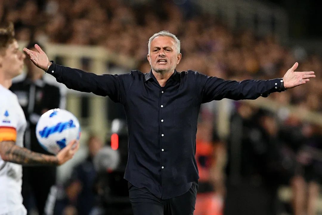 意甲裁判误判_罗马欧协联决赛_前意甲裁判：索扎不应该执法米兰德比，var的选择也有问题