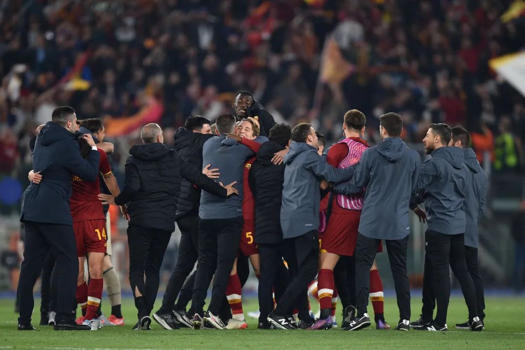 罗马欧协联决赛_前意甲裁判：索扎不应该执法米兰德比，var的选择也有问题_意甲裁判误判