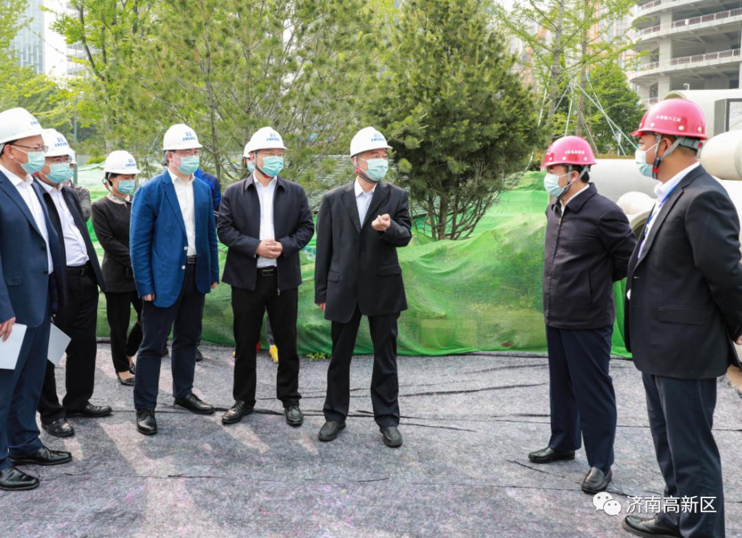 管委会领导督导察看建设工地疫情防控和扬尘治理工作