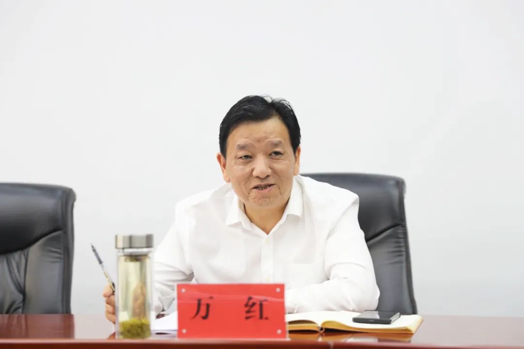 针对全区文明创建工作的推进情况,万红指出,今年是冲