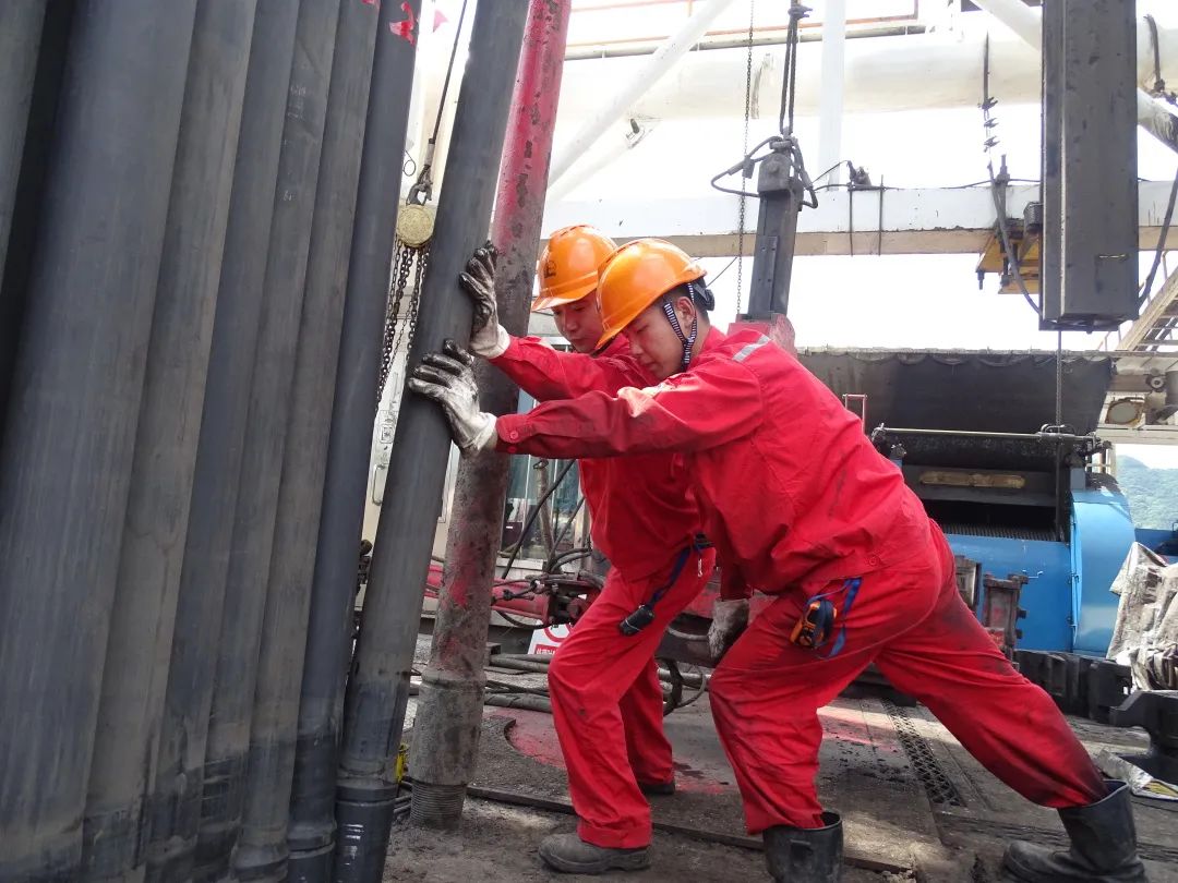 8445米西南工程刷新四川盆地直井钻进最深纪录