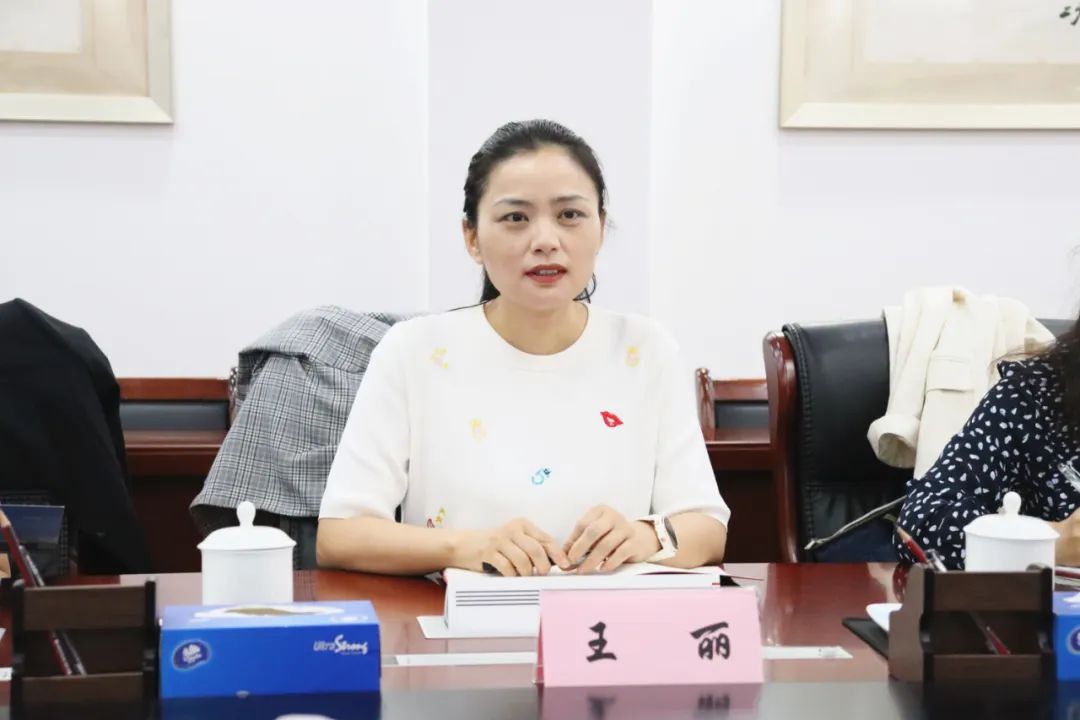 5月10日下午,肥西法院党组书记,院长王丽一行来包河法院参观交流队伍