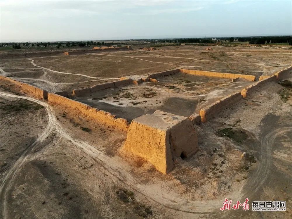 高台骆驼城:保存完整的汉唐文化遗址