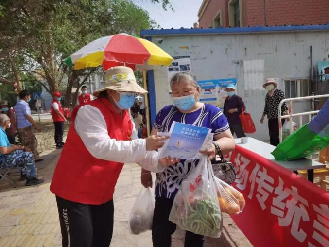 基层动态丨兵团第二师铁门关市三十三团妇联开展家庭教育宣传周活动