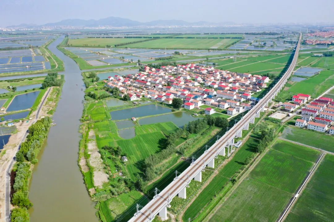 近年来,江苏省连云港市赣榆区宋庄镇以生态宜居村庄美,兴业富民生活